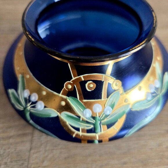 Vintage Bohemian cobalt blue glass small vase with Art Nouveau motif design. - Picture 6 of 7